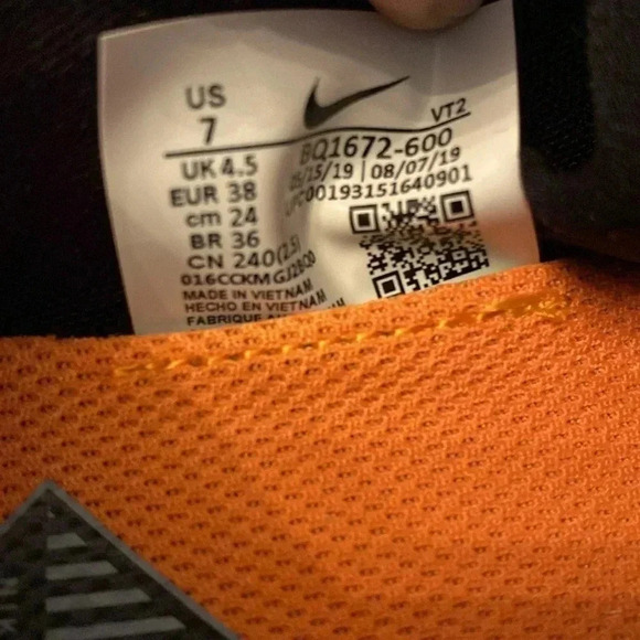 Nike odyssey React shoes - bright colors - women’s size 7- like new condition - Picture 5 of 8